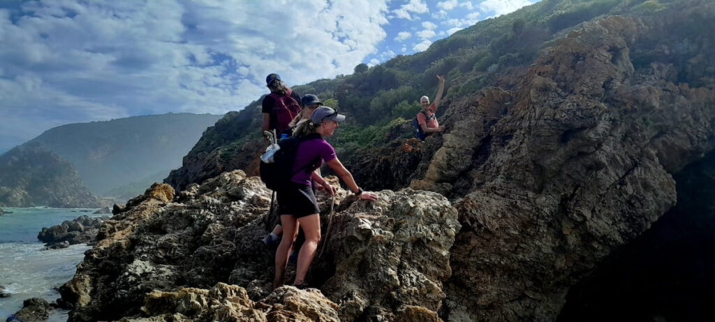 5 Incredible Garden Route Hikes You Need to Tackle π₯Ύ 2 Never a dull moment on the Arch Rock Trail in Keurboomstrand - Garden Route